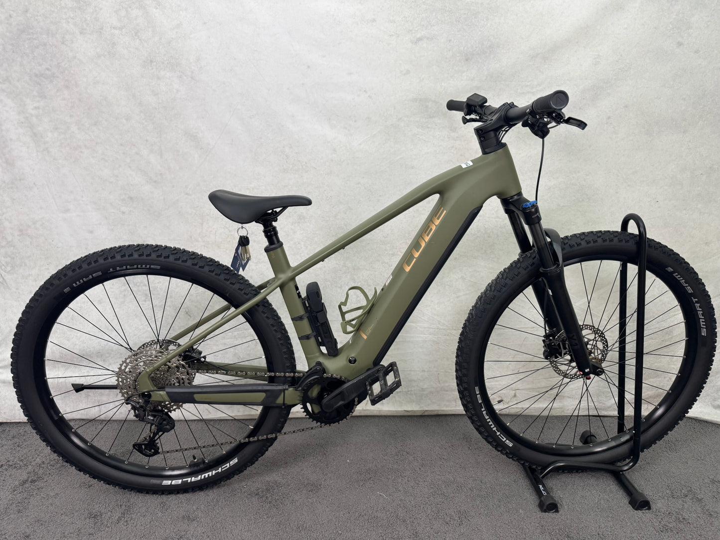 Cube Reaction Hybrid Pro 800