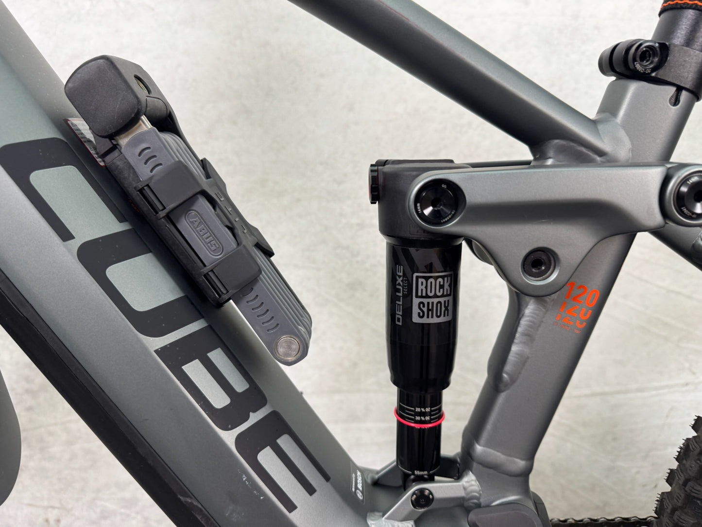 Cube Stereo Hybrid 120 Pro 750