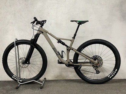 Rose GROUND CONTROL 4