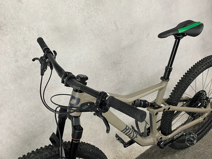 Rose GROUND CONTROL 4