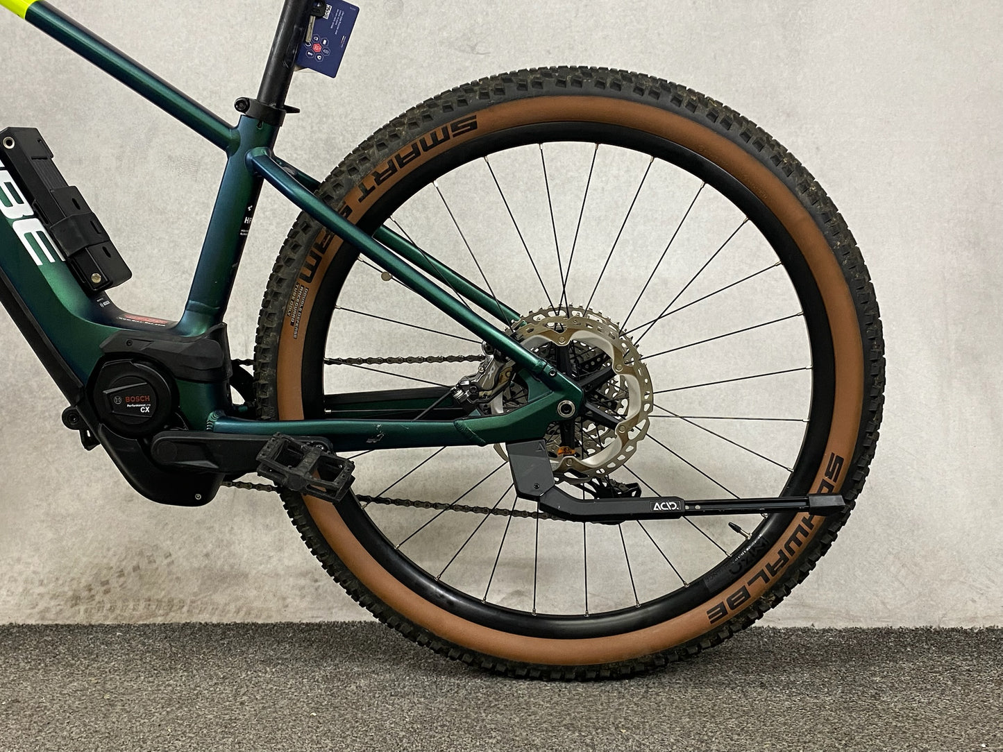 Cube Reaction Hybrid SLT 750