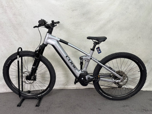 Cube Stereo Hybrid 120 Race