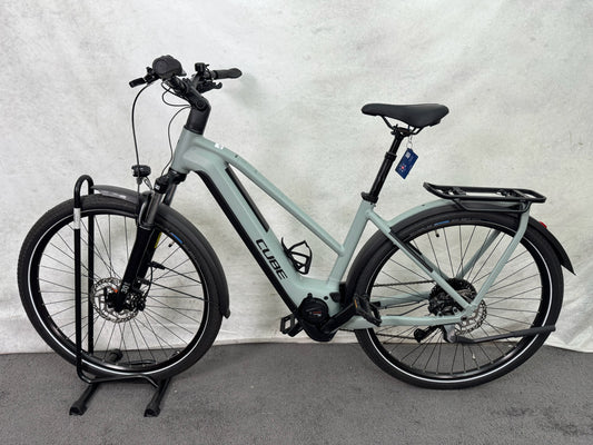 Cube Kathmandu Hybrid ONE 625