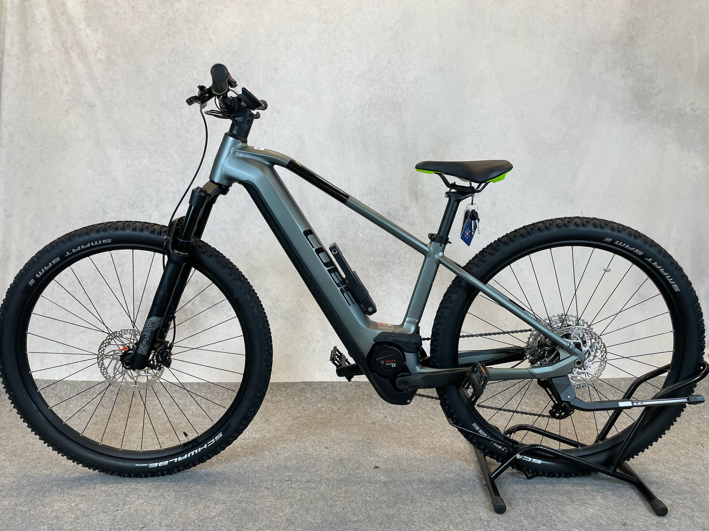 Cube Reaction Hybrid Pro 625