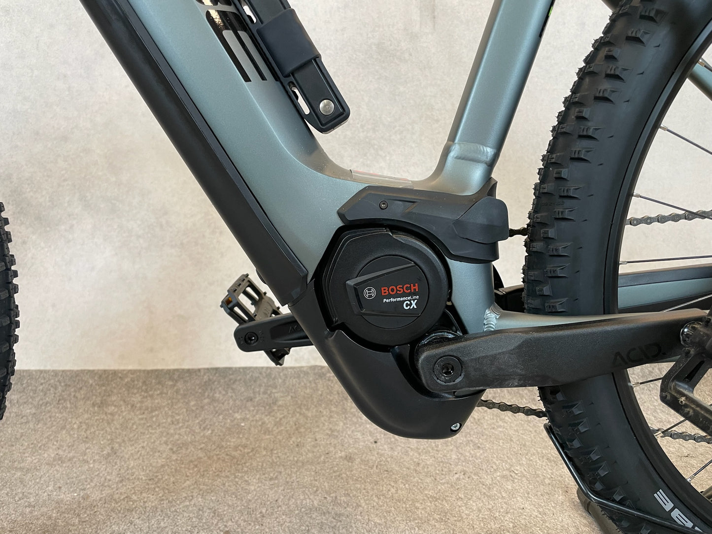 Cube Reaction Hybrid Pro 625