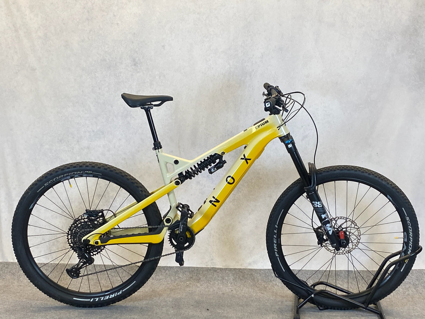 NOX Epium Enduro 7.1 Pro Mars Medium