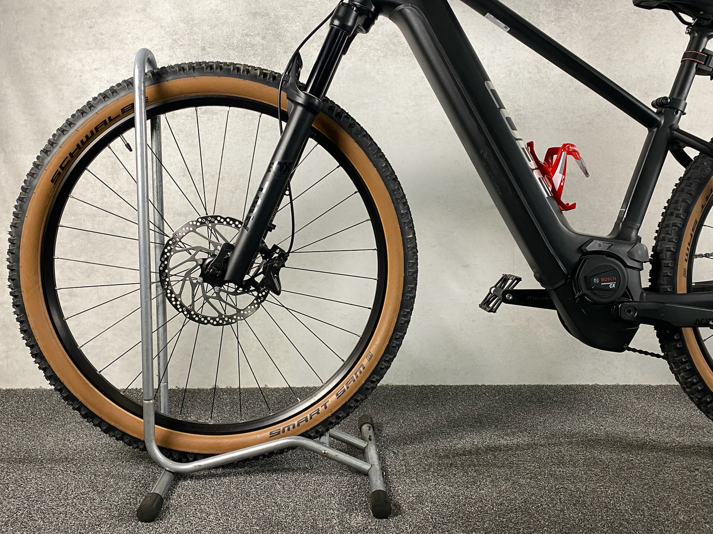 Cube Reaction Hybrid SL