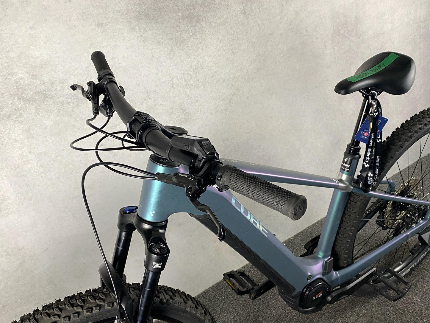 Cube Reaction Hybrid Pro 800