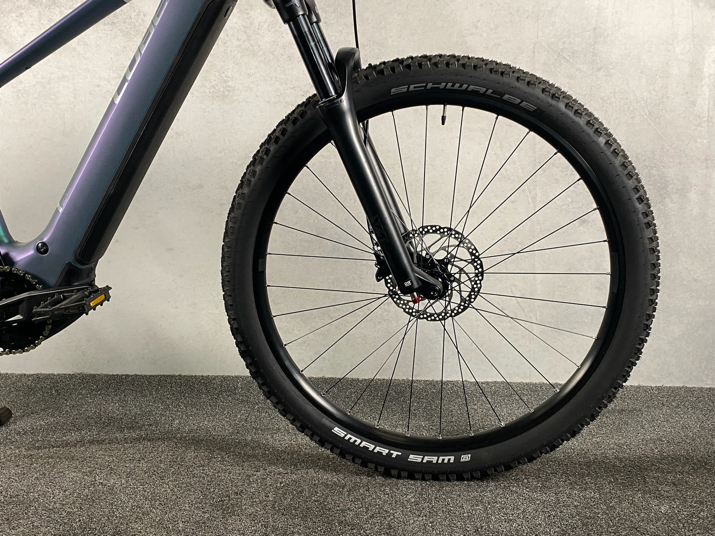 Cube Reaction Hybrid Pro 800