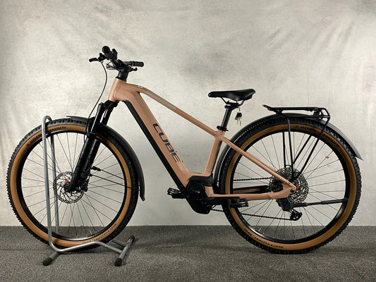 Cube Reaction Hybrid Pro 750