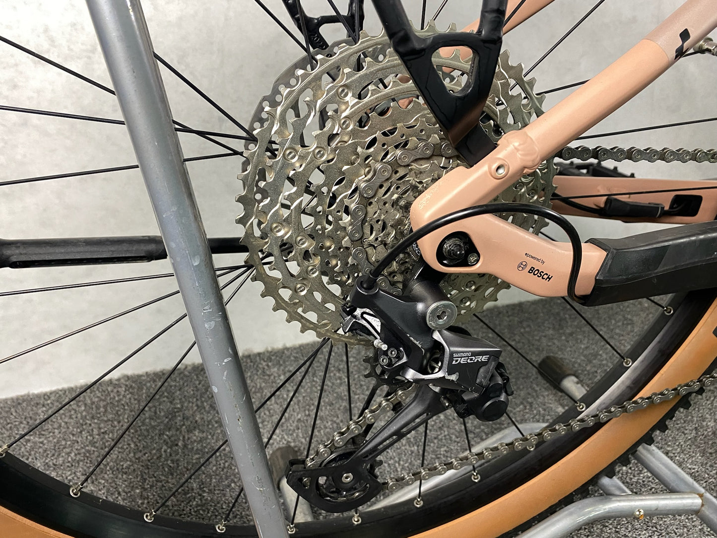 Cube Reaction Hybrid Pro 750