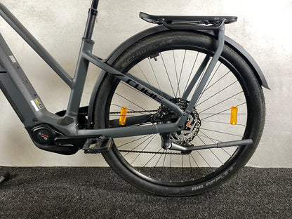 Cube Kathmandu Hybrid ONE 600