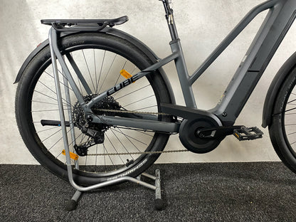 Cube Kathmandu Hybrid ONE 600