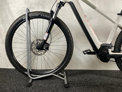 Cube Reaction Hybrid One