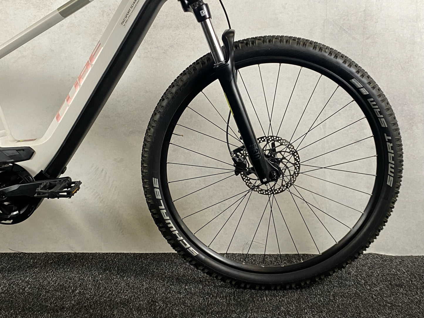 Cube Reaction Hybrid One