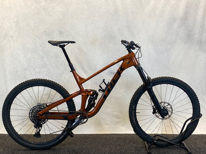 Trek Slash 8