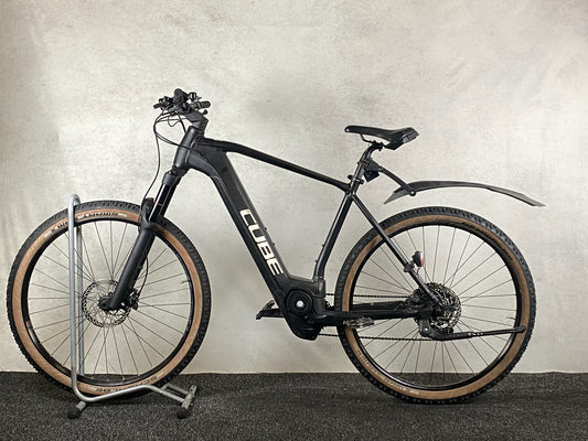 Cube Reaction Hybrid One