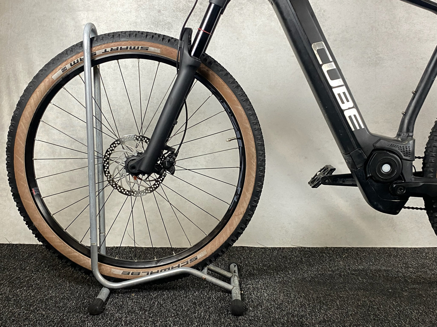 Cube Reaction Hybrid One