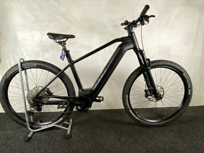 Cube Reaction Hybrid SLX 750