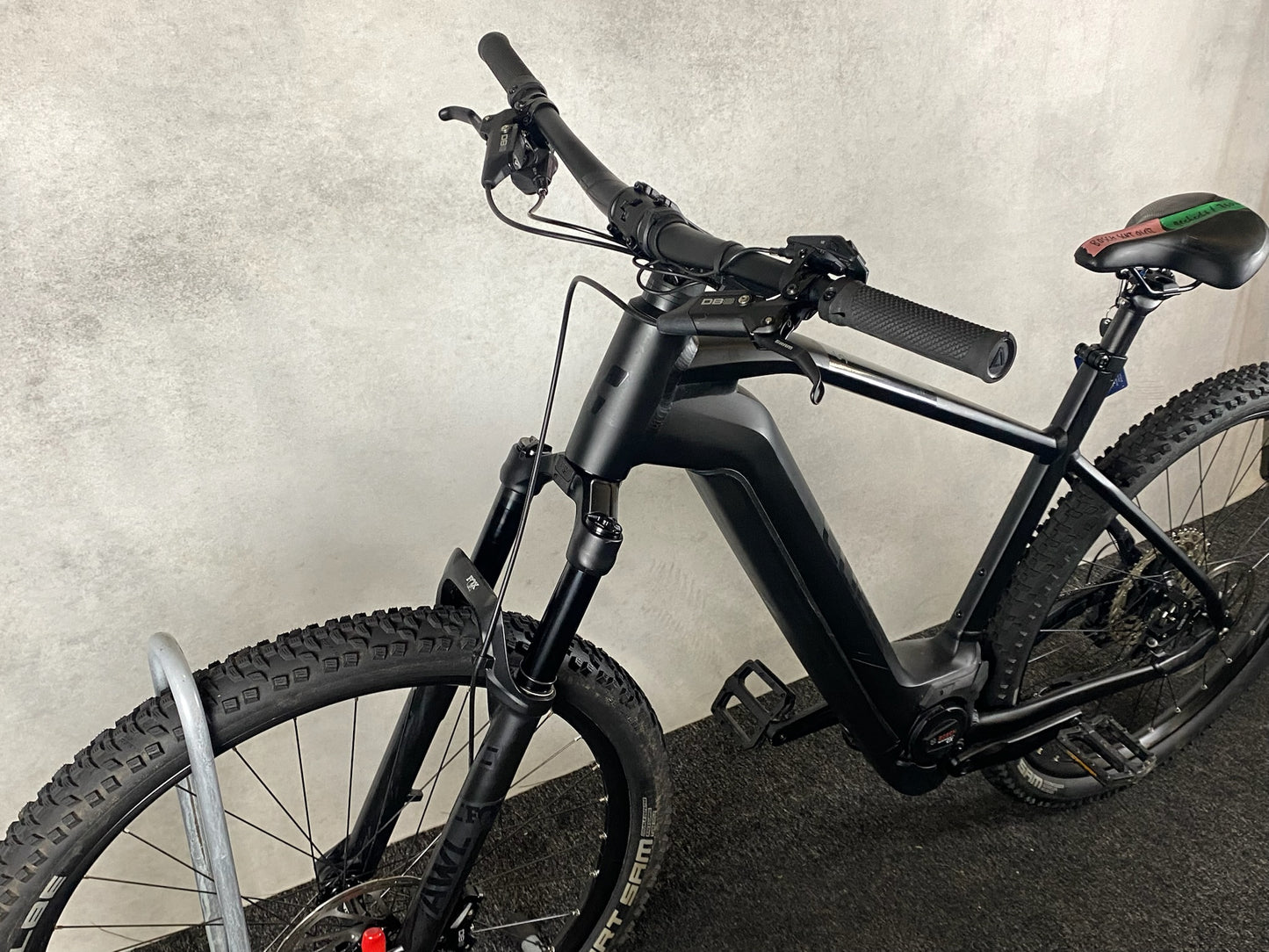 Cube Reaction Hybrid SLX 750