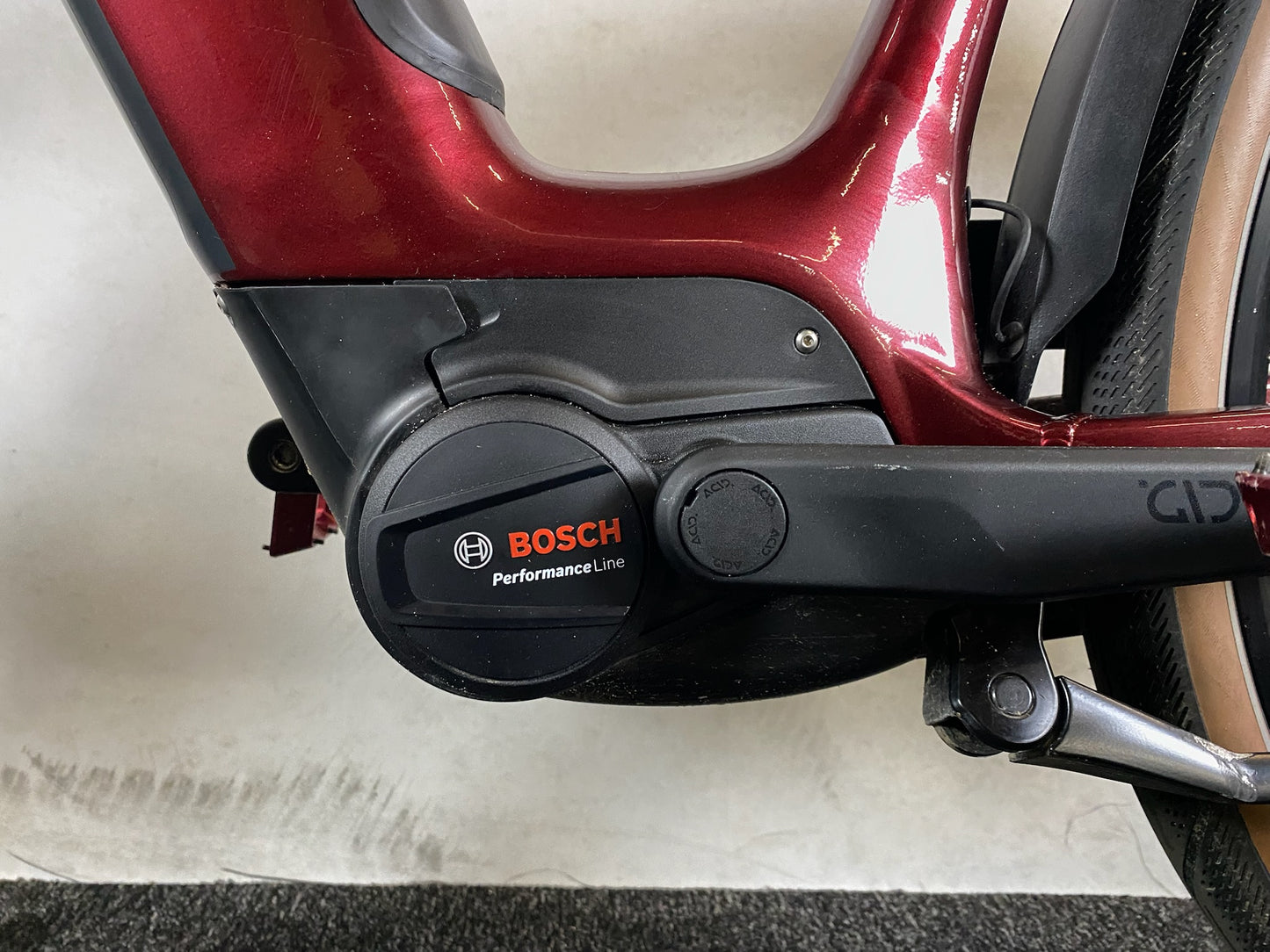 Cube Supreme Hybrid Pro 625