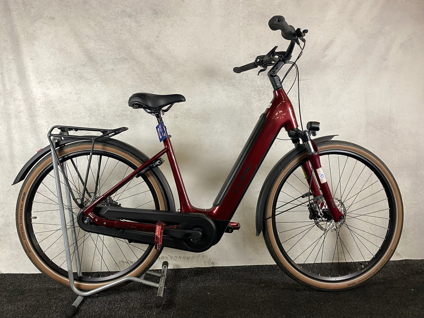 Cube Supreme Hybrid Pro 625