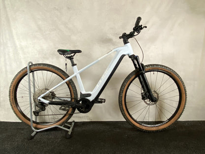 Cube Reaction Hybrid Pro 750