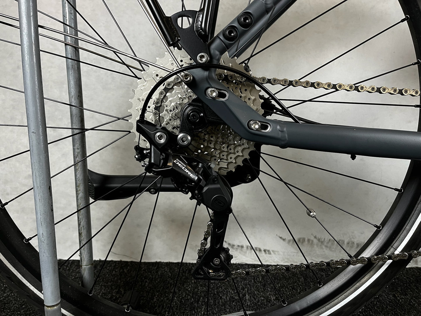 Posion Cadmium Mag Tour Dia