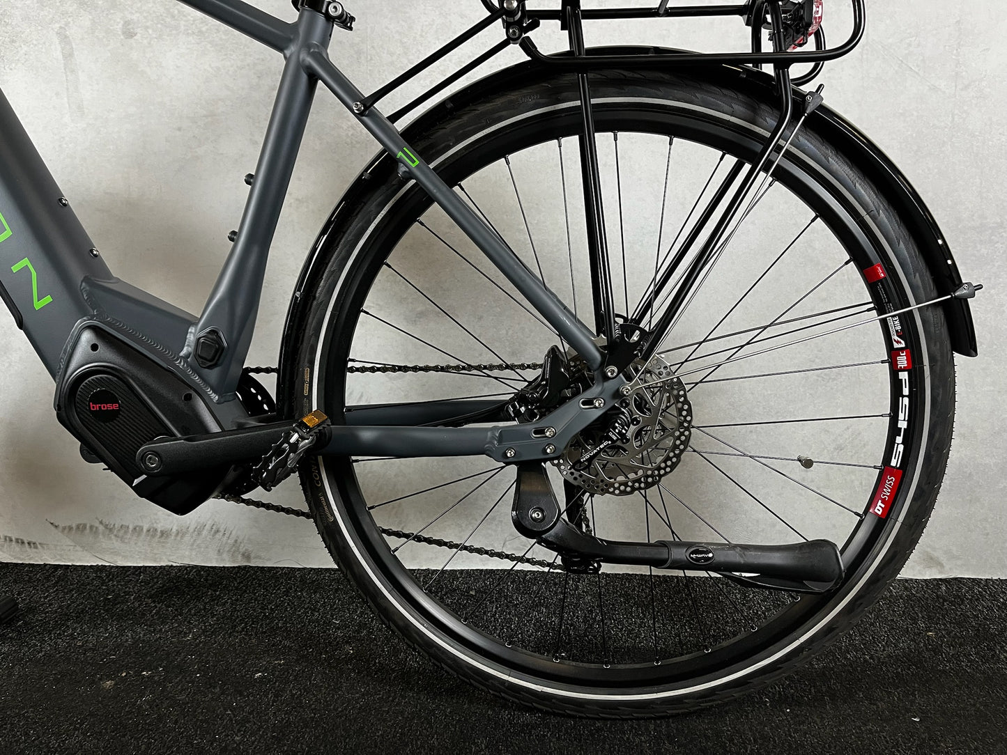 Posion Cadmium Mag Tour Dia