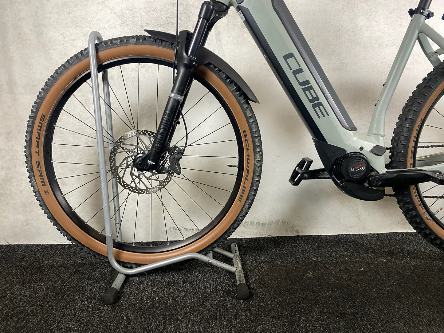 Cube Reaction Hybrid Race