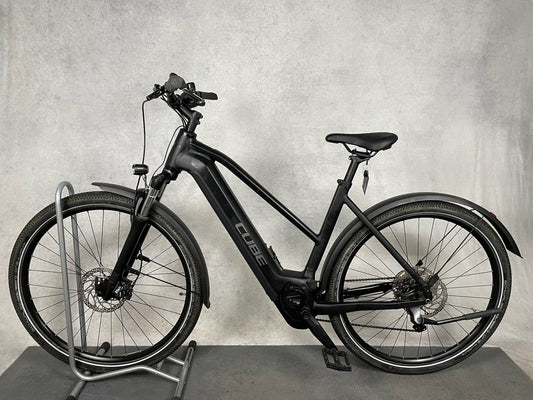 Cube Nuride Hybrid Pro 750 Allroad „M“ Trekking E-Bike